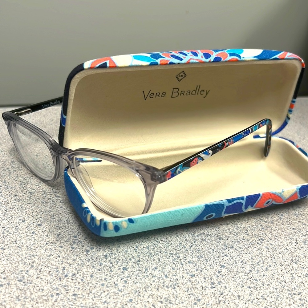 Vera Bradley glasses style Elsie. Lotus flower swirl. Size 51-18-140